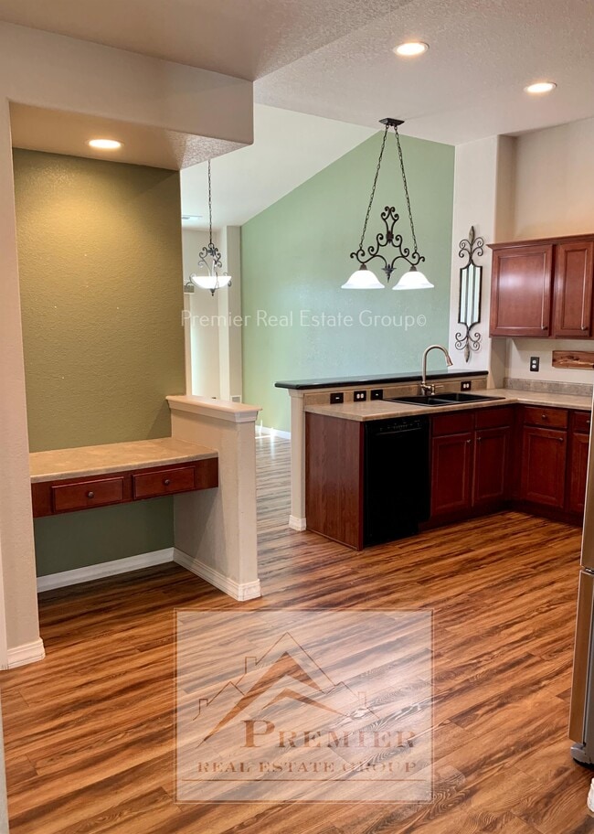 Building Photo - 6679 Bethesda Point