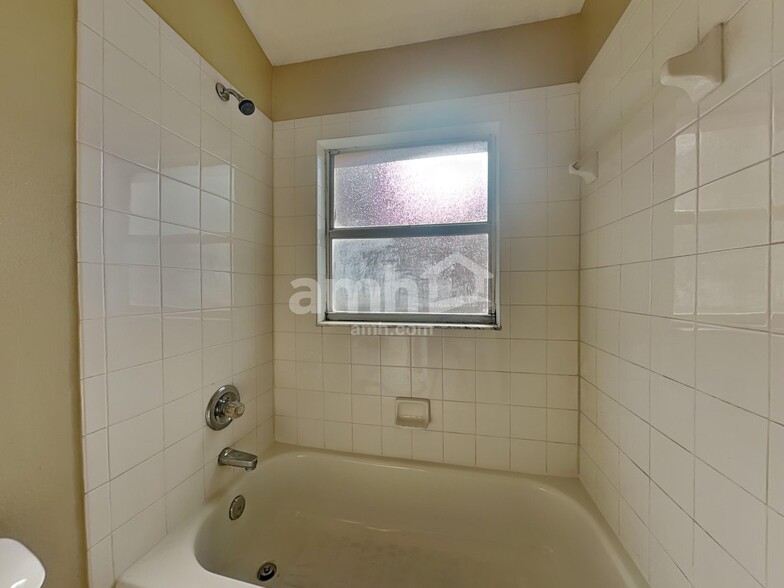 Building Photo - 32124 Cypress Valley Dr