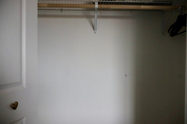 Building Photo - 7337 S South Shore Dr