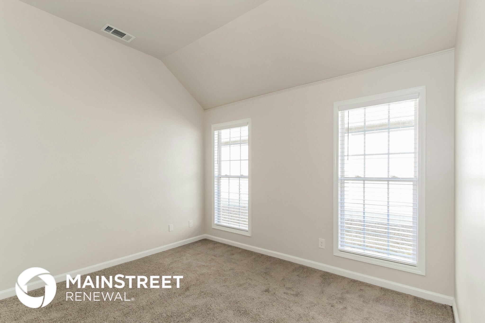 Building Photo - 269 Village Dr