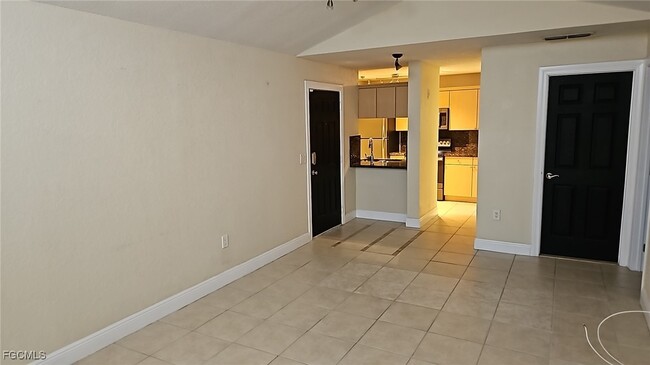 Building Photo - 3401 Winkler Ave