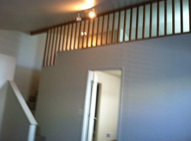 Building Photo - 7617 Bonita Ave