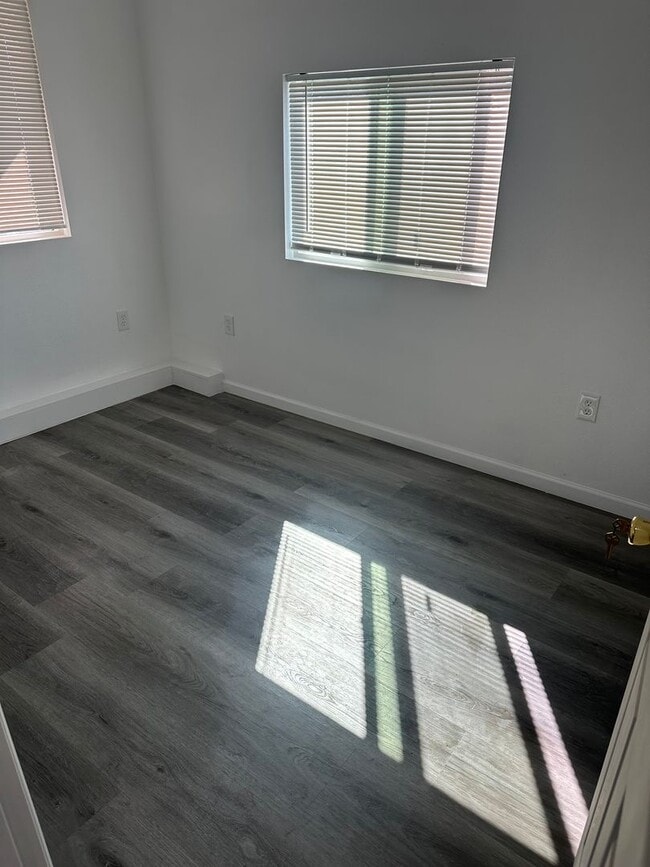 Building Photo - Azusa one bed one bath new ADU for lease