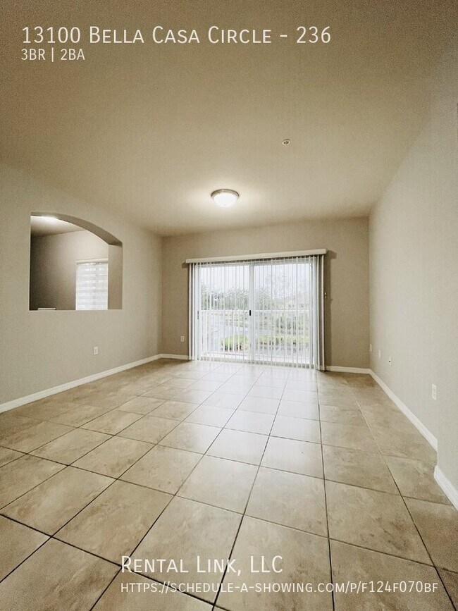 Building Photo - 13100 Bella Casa Cir