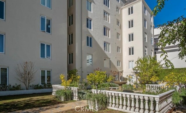 Building Photo - 1424 N Crescent Heights Blvd