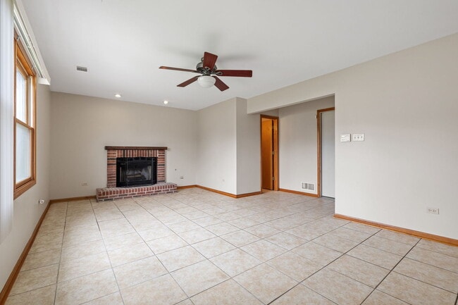 Building Photo - 2714 Billie Limacher Ln