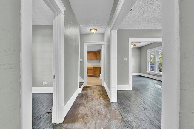 Building Photo - 1238 McKinley Ave
