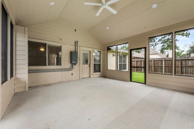 Building Photo - 25802 Chapel Ridge Ln