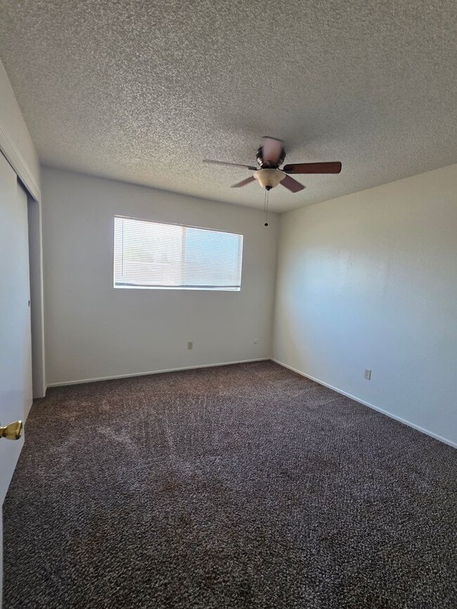 Building Photo - 7217 Cranbrook Ave
