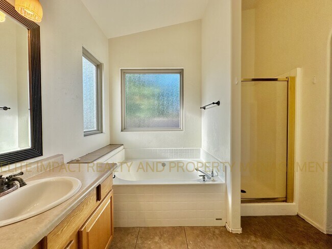 Building Photo - 8999 E Marci Lynne Way