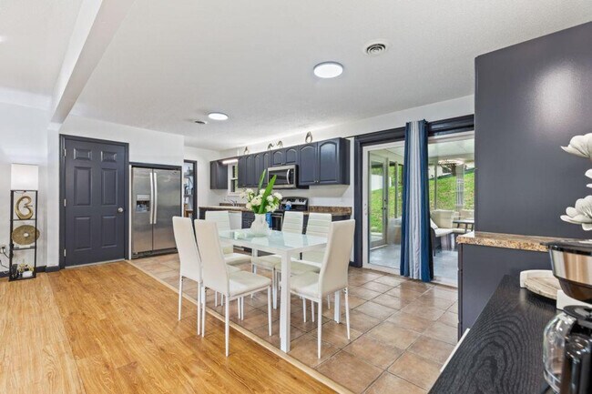 Building Photo - 400 Allensville Rd