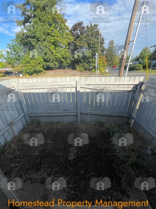 Building Photo - 2691-2693 18th Ave SE