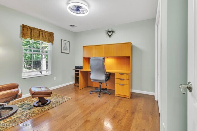 Building Photo - 61 Adamston Dr