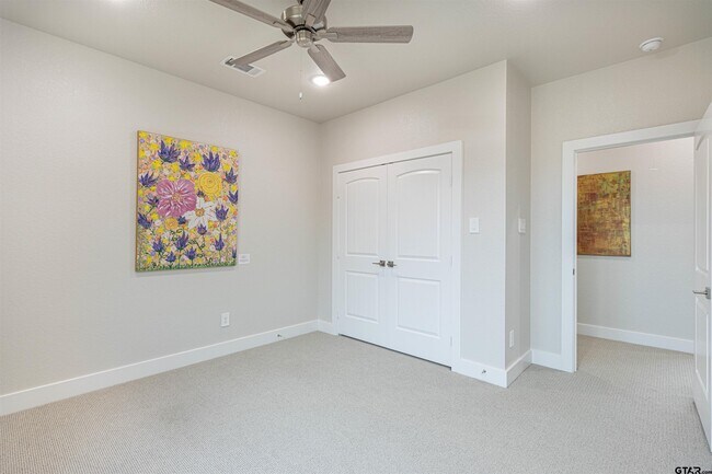 Building Photo - 4218 Hogan Dr