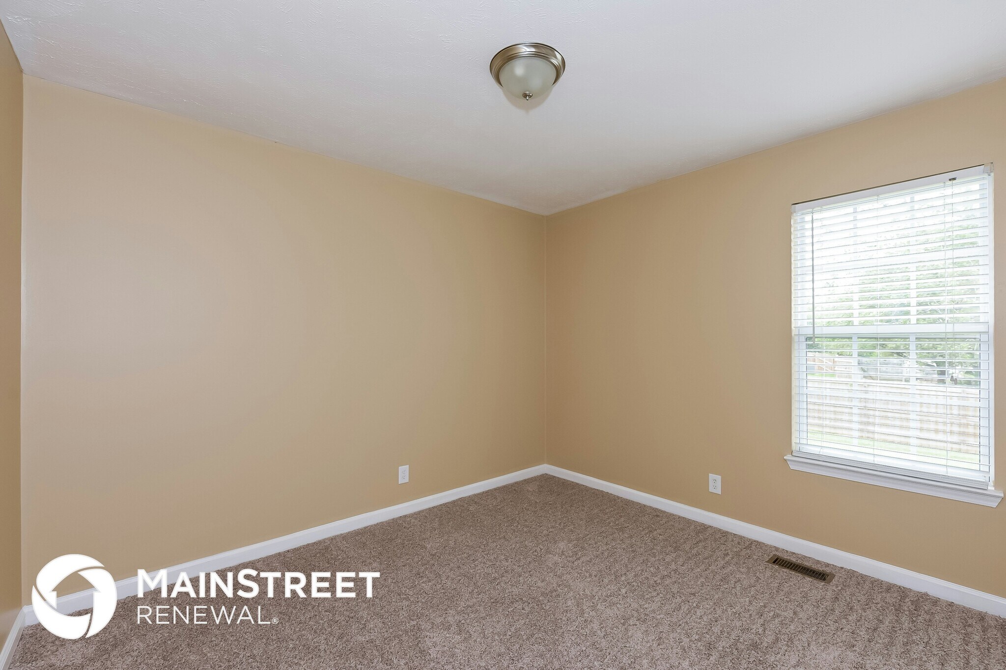 Building Photo - 825 Stone Hedge Ct