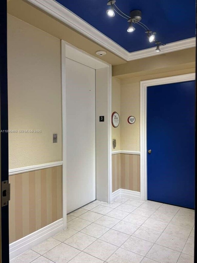 Building Photo - 1830 Radius Dr