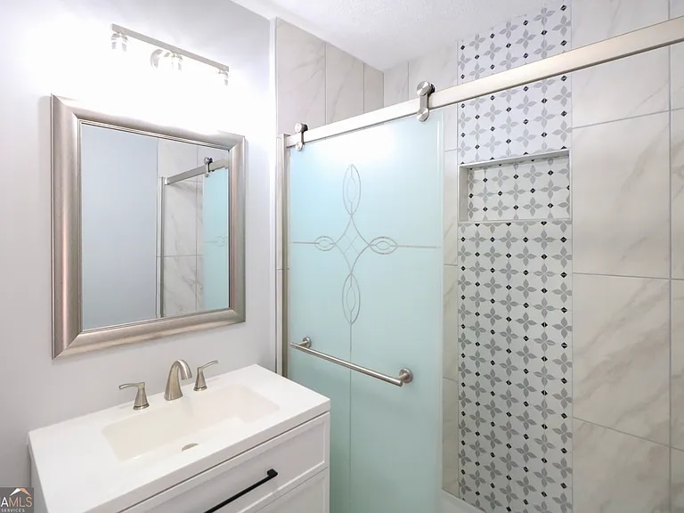 Building Photo - 102 Westcliff Cir