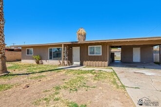 Building Photo - 1902 W 18th St