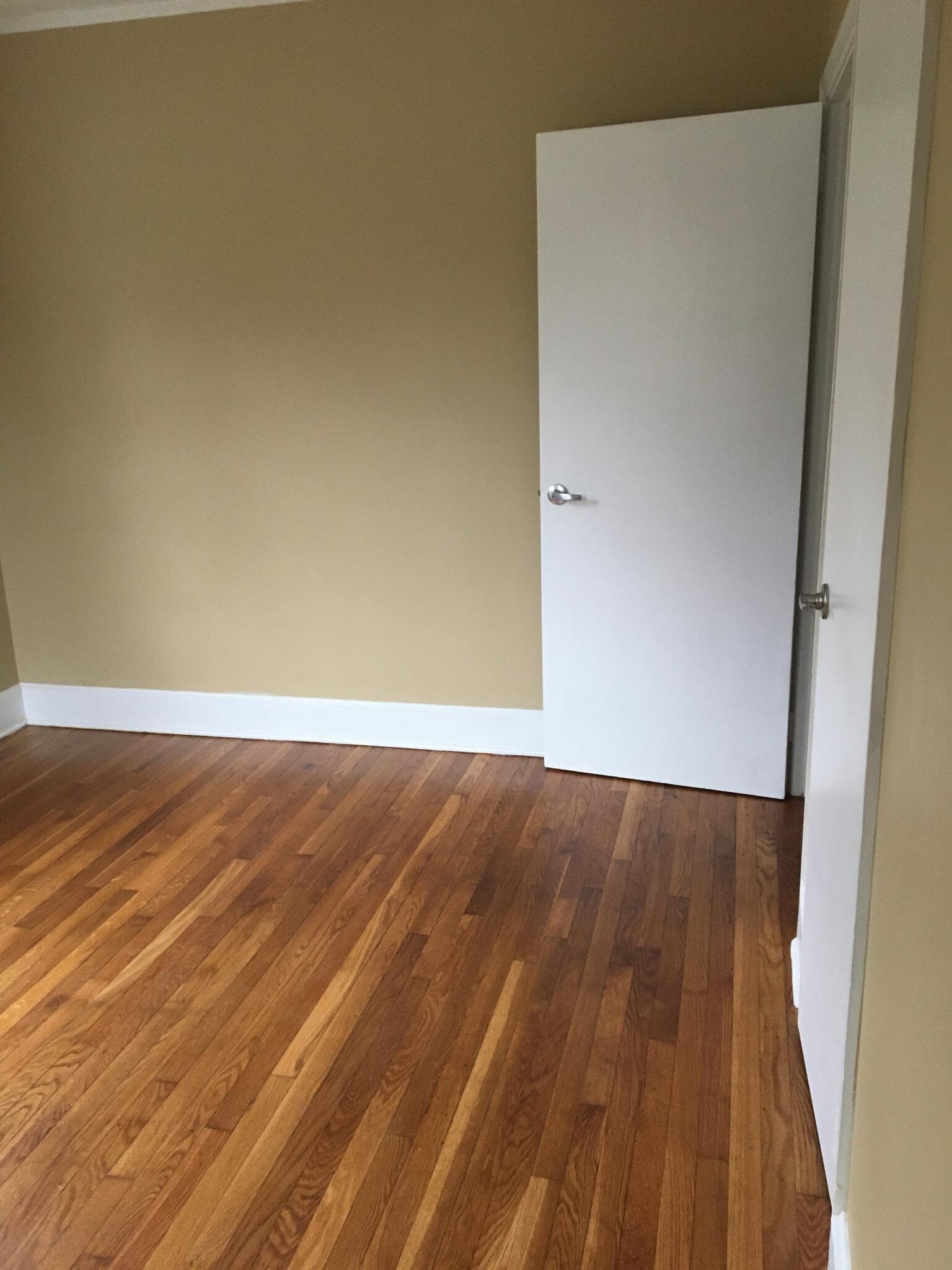 Building Photo - 3413 Rosewood Dr