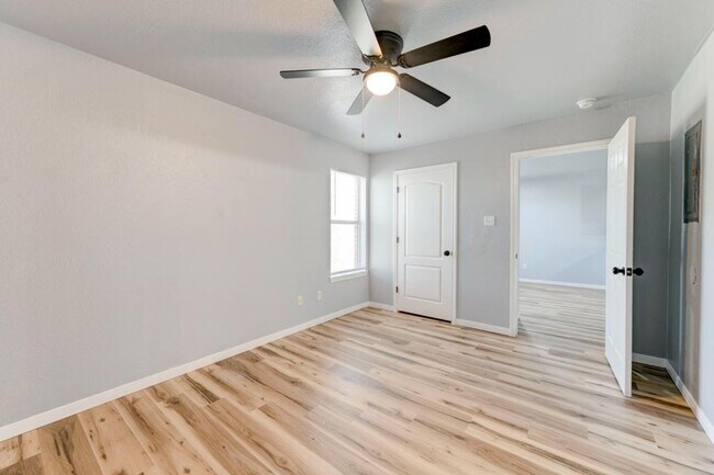 Building Photo - 2 Bed/ 1 Bath in Killeen Tx