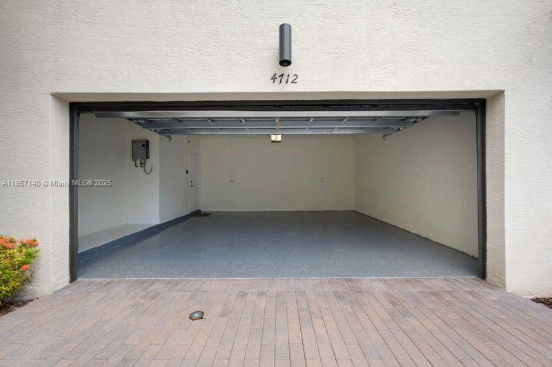 Building Photo - 4712 NW 83rd Ave