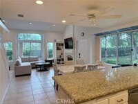 Building Photo - 14 Trillium Pl