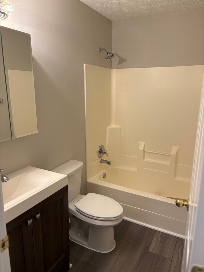 Building Photo - 10790 Ruckle St