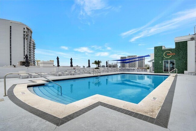 Building Photo - 1830 Radius Dr