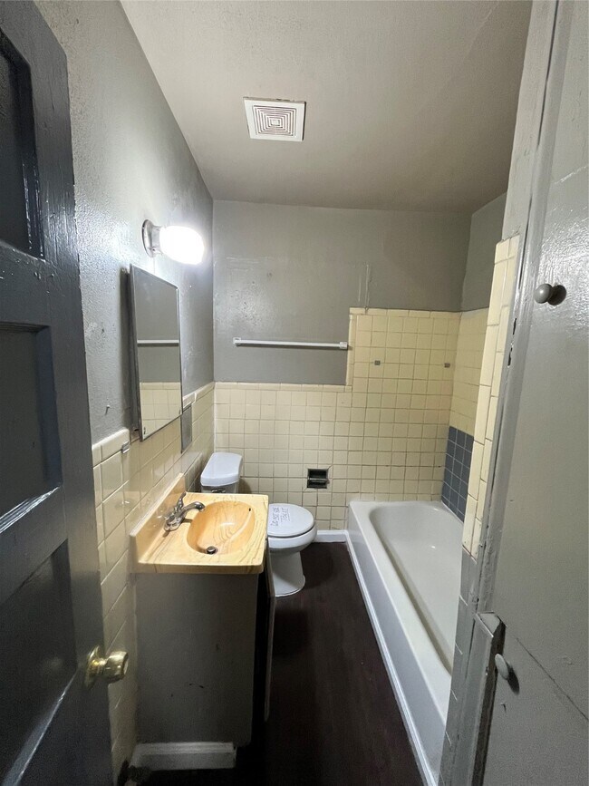 Building Photo - 4609 Dabney St
