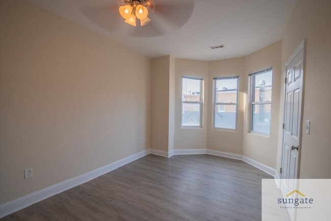 Building Photo - 4032 Falls Rd