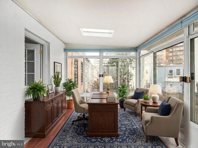 Building Photo - 2420 I St NW