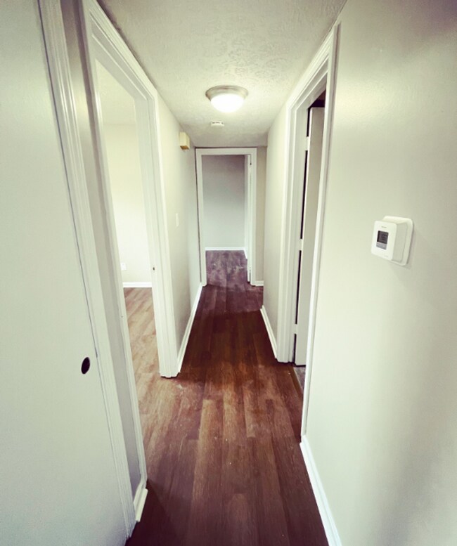 Building Photo - 9400 Moonridge Pl