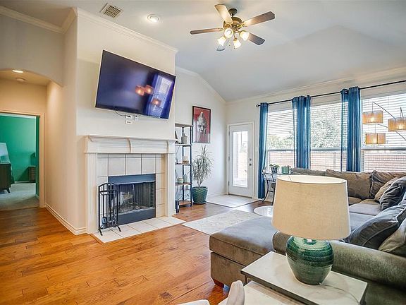 Building Photo - 2353 Clairborne Dr