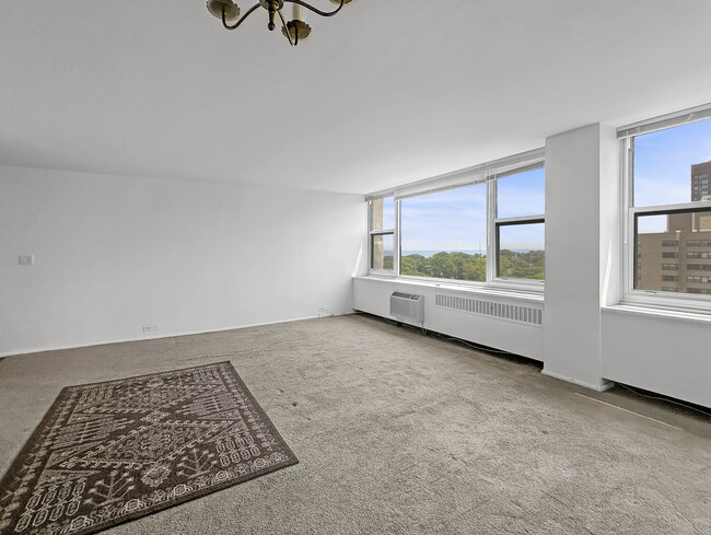 Building Photo - 4250 N Marine Dr