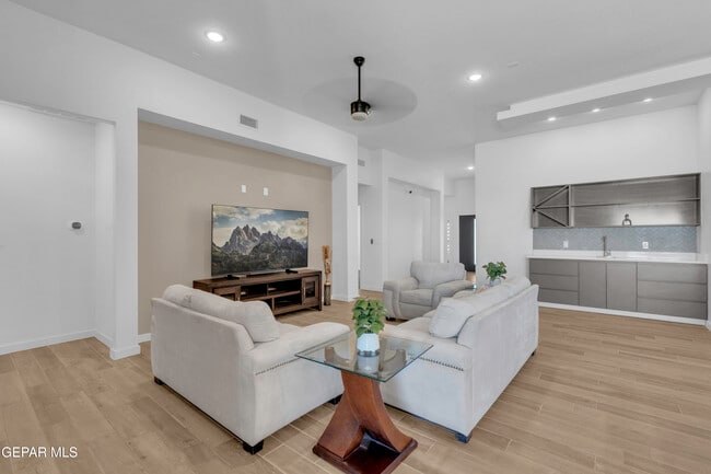 Building Photo - 12713 Captain Claudia CT