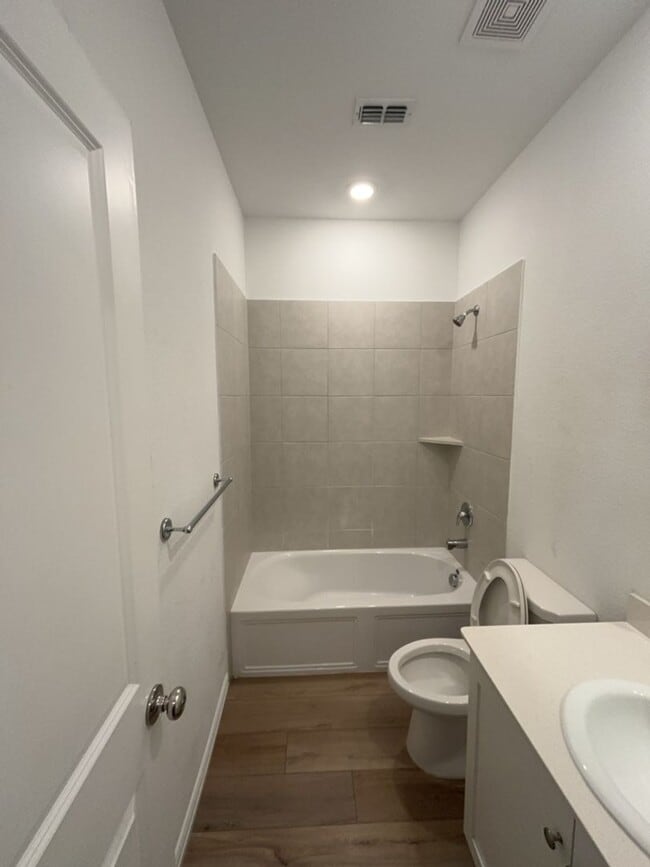 Building Photo - 4 BR/2BA | Newly Renovated Single Story | 1-Car Covered Parking | Fenced Backyard!