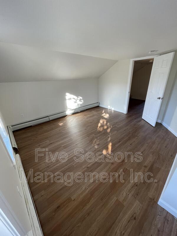 Building Photo - 70 North St