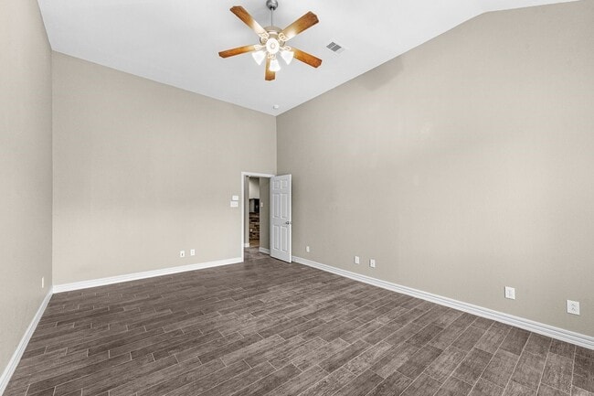 Building Photo - 27723 Amy Willow Ln