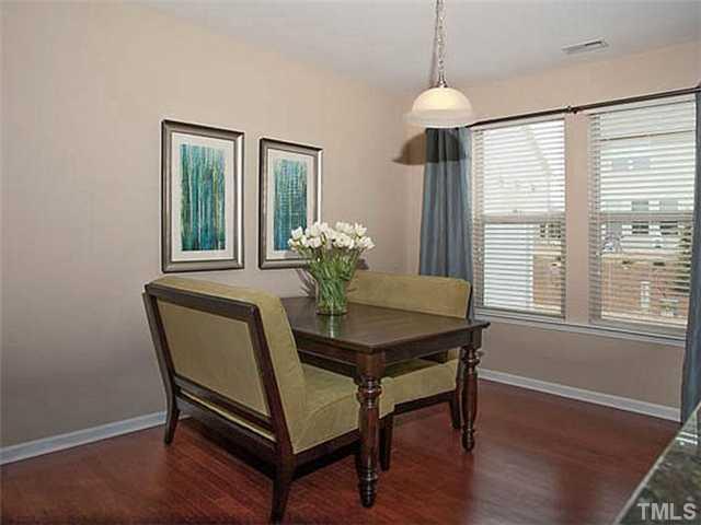 Building Photo - 2147 Sunny Cove Dr