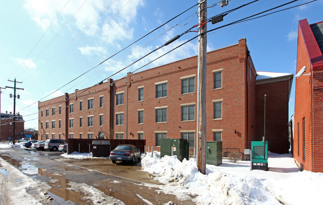 Building Photo - Jefferson Avenue Apartments