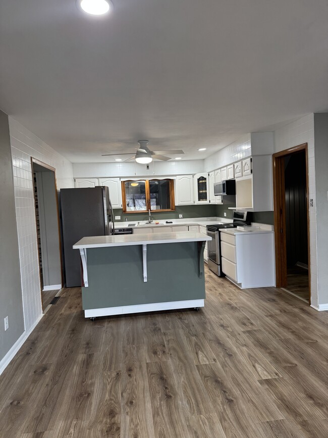 Building Photo - 8944 Erie St