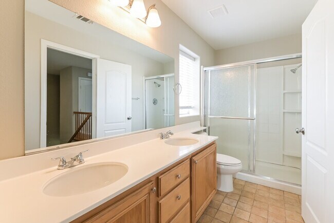 Building Photo - 1012 Desert Retreat Ct