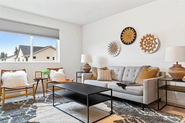 Building Photo - 8412 55th Pl NE