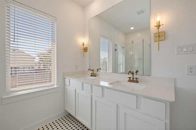 Building Photo - 22609 Bristlegrass Ln