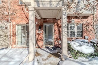 Building Photo - 39696 Rockcrest Ln