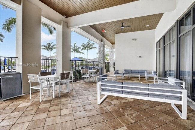 Building Photo - 4574 SW 173rd Ave