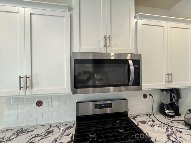 Building Photo - 10749 Adair Wds Dr