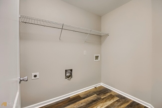 Building Photo - 2171 Waterford Park Dr