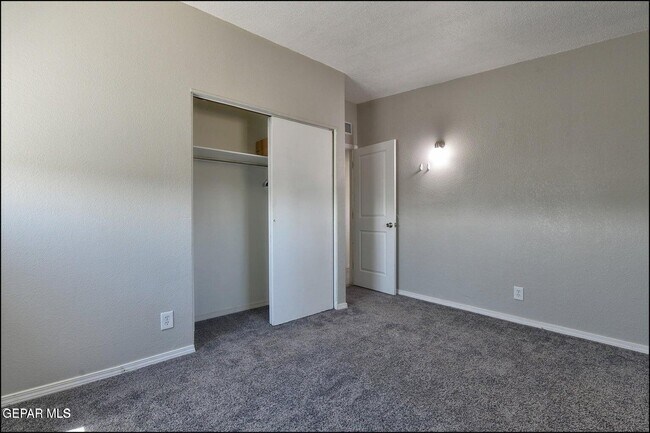 Building Photo - 5726 Dearborne Dr