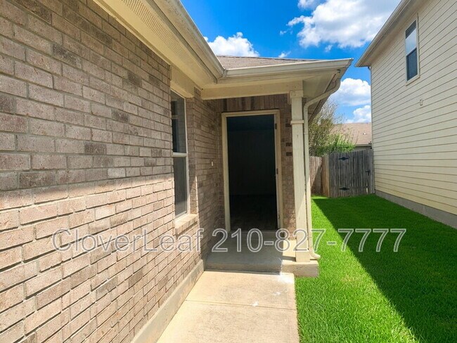Building Photo - 176 Corral Fence